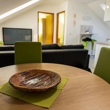 Sunny Day Apartments Sveta Nedjelja  Екстер'єр фото