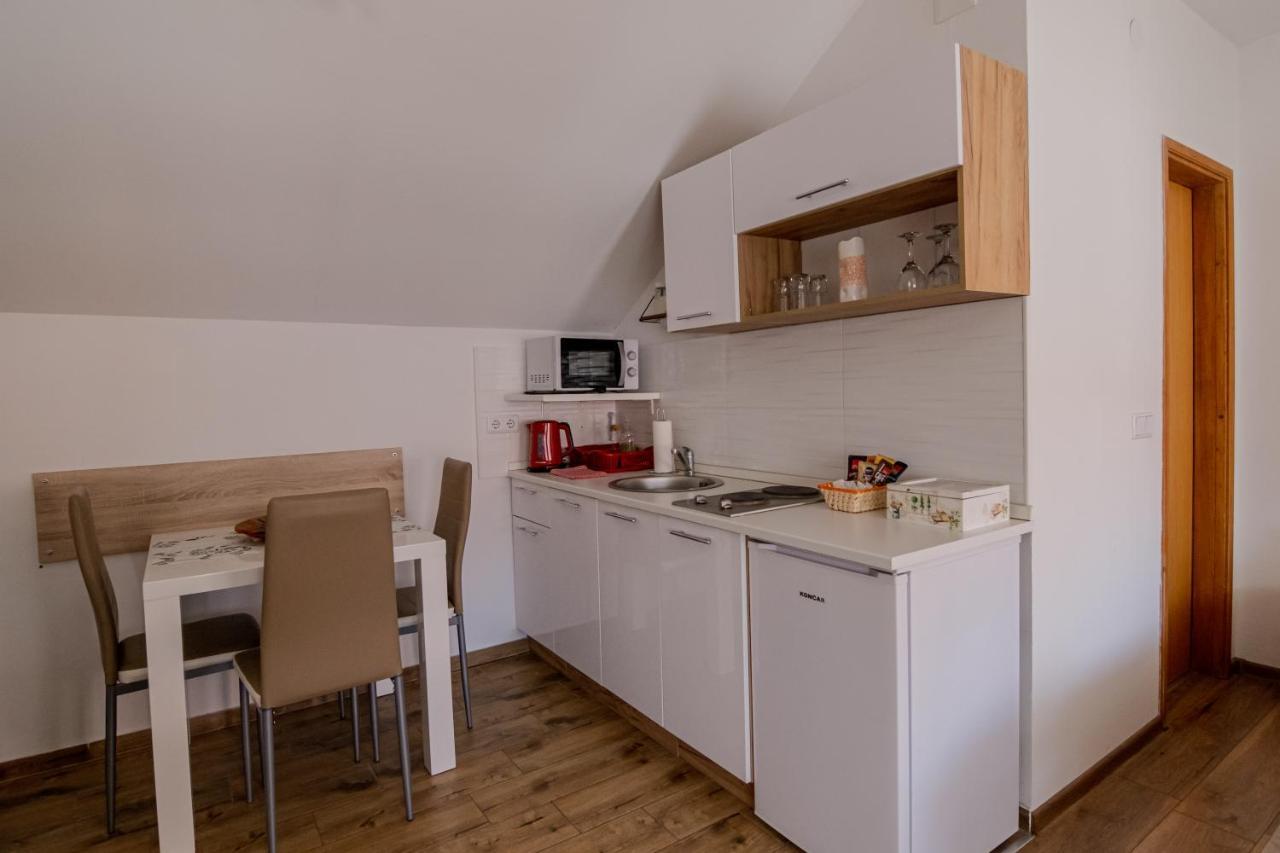 Sunny Day Apartments Sveta Nedjelja  Екстер'єр фото